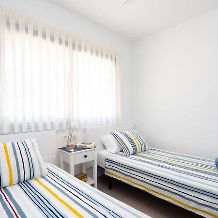 לוס כריסטיאנוס Frontline Playa Las Vistas With Pool, Parking, Sea מראה חיצוני תמונה