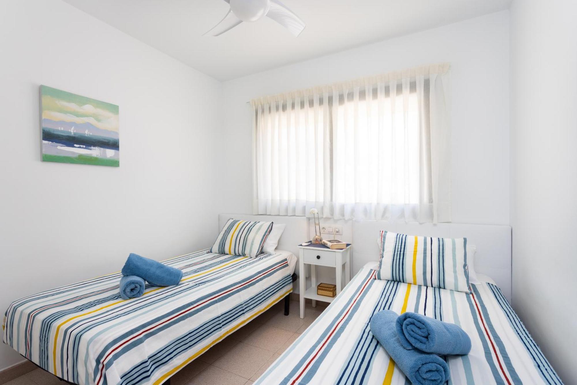 לוס כריסטיאנוס Frontline Playa Las Vistas With Pool, Parking, Sea מראה חיצוני תמונה