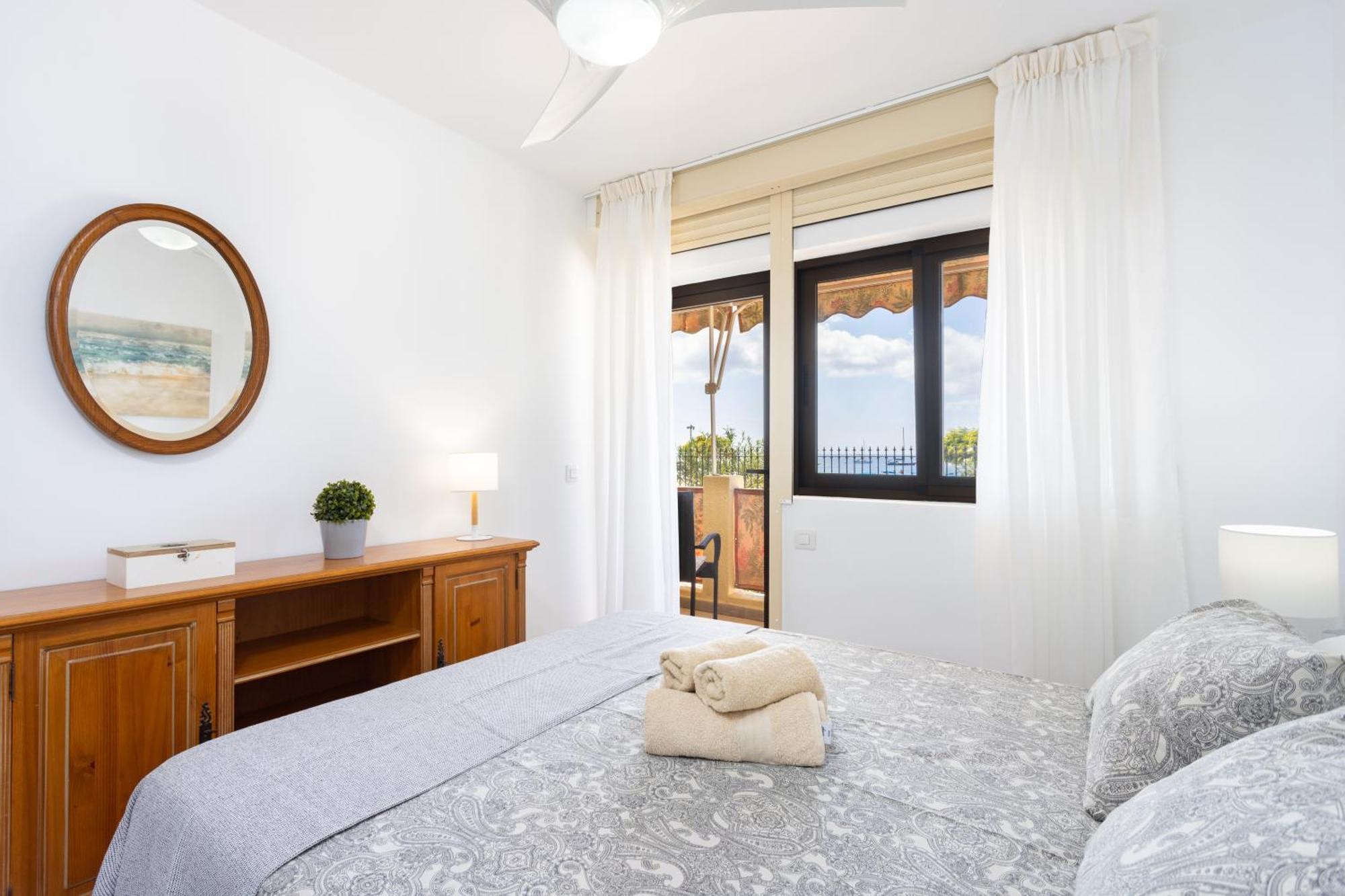 לוס כריסטיאנוס Frontline Playa Las Vistas With Pool, Parking, Sea מראה חיצוני תמונה